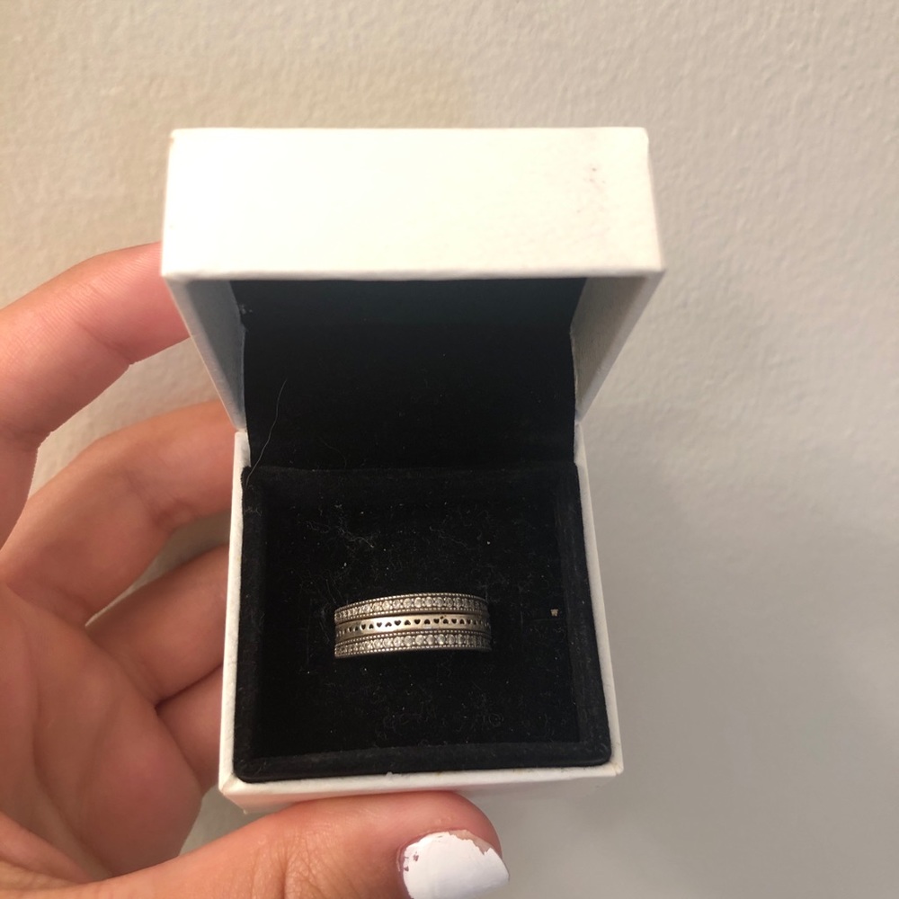 Flipping hearts of pandora ring
